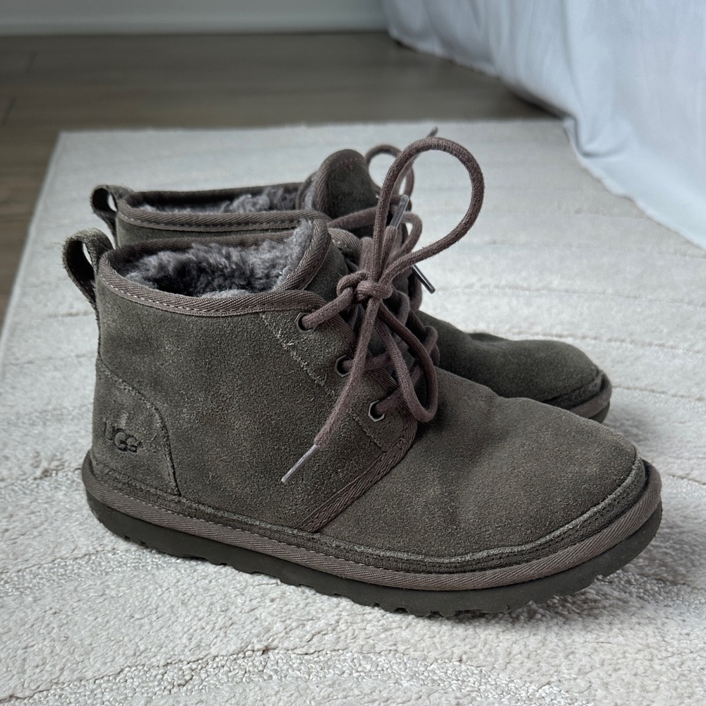 UGG Men's Chukka Suede Boots in Charcoal Brown
